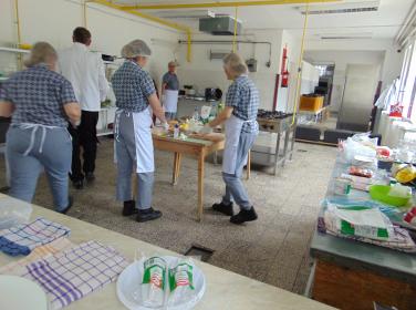 Pálhalma - Vendéglató eladó vizsga